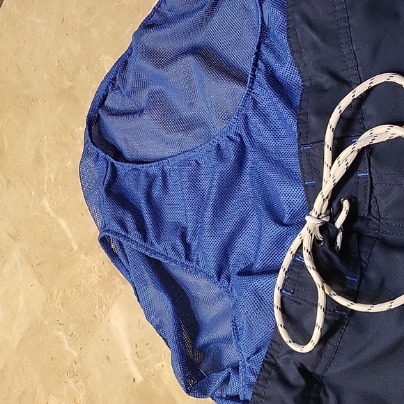 NWT navy board shorts - Picture 9 of 10